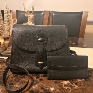 Dooney & Bourke AWL  Essex Crossbody/ With wallet